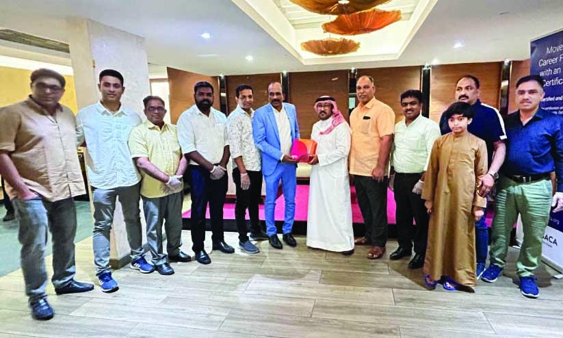 ‘ടു​ഗെ​ദ​ർ വി ​കെ​യ​ർ’ ഇ​ഫ്താ​ർ കി​റ്റു​ക​ൾ വി​ത​ര​ണം ചെ​യ്തു