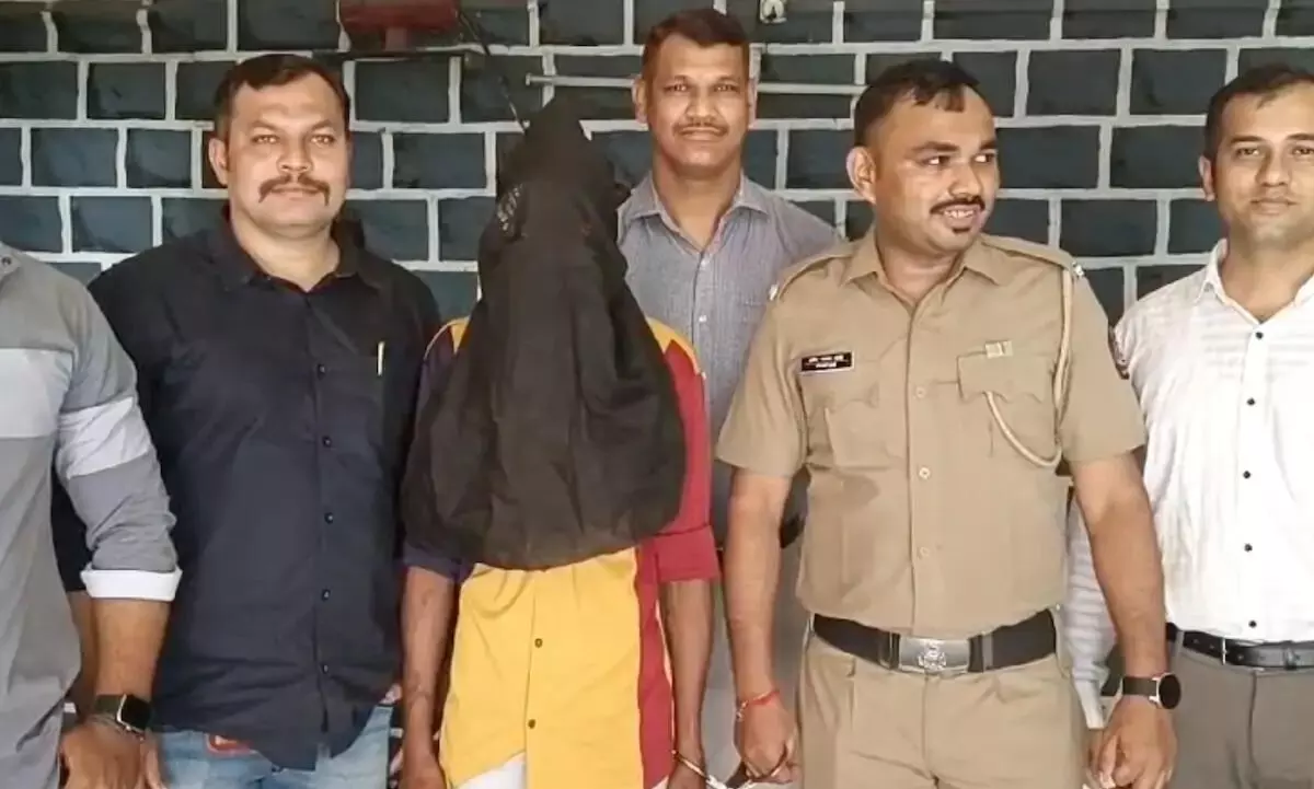 യാത്രക്കാരന്റെ സെൽഫി വീഡിയോ ചുരുളഴിച്ചത് ഒരു മരണത്തിന്‍റെ ദുരൂഹത...