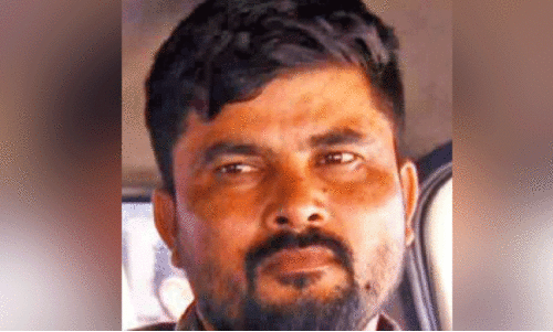 മീ​റ്റു മൊ​ണ്ഡ​ൽ