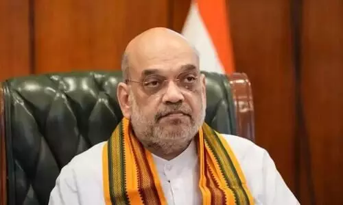 അമിത് ഷായുടെ വാഹനവ്യൂഹത്തിലേക്ക് കാർ ഓടിച്ചു കയറ്റിയയാൾ അറസ്റ്റിൽ അമിത് ഷായുടെ വാഹനവ്യൂഹത്തിലേക്ക് കാർ ഓടിച്ചു കയറ്റിയയാൾ അറസ്റ്റിൽ