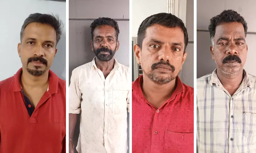 വളാഞ്ചേരിയിൽ വൻ സ്ഫോടക വസ്തുശേഖരം പിടികൂടി