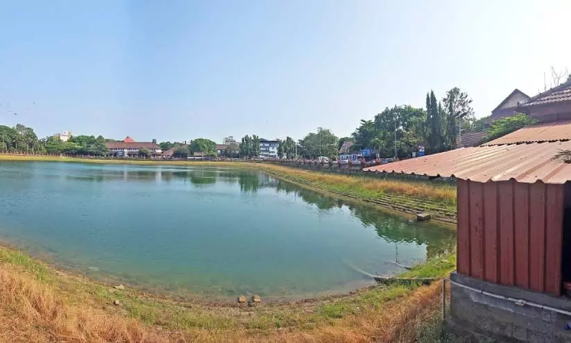 manachira pond and pumb house