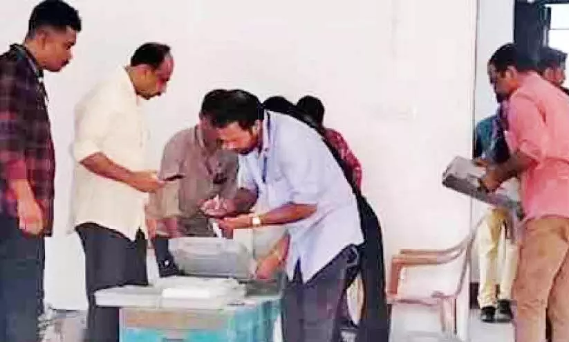 electronic voting machine