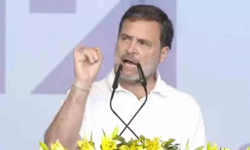 ലോക്സഭ തെരഞ്ഞെടുപ്പിൽ 400 സീറ്റ് തികക്കാൻ മോദി മാച്ച് ഫിക്സിങ് നടത്തുന്നു -ആഞ്ഞടിച്ച് രാഹുൽ ഗാന്ധി ലോക്സഭ തെരഞ്ഞെടുപ്പിൽ 400 സീറ്റ് തികക്കാൻ മോദി മാച്ച് ഫിക്സിങ് നടത്തുന്നു -ആഞ്ഞടിച്ച് രാഹുൽ ഗാന്ധി