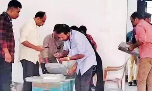 electronic voting machine