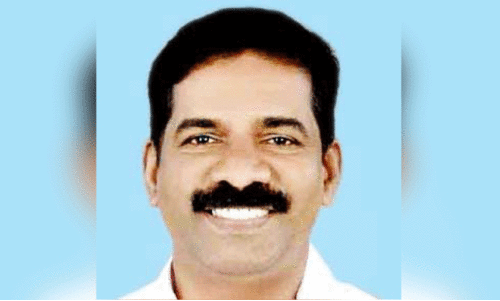 കാരുണ്യങ്ങൾക്ക് കാത്തുനിന്നില്ല വിശ്രമമില്ലാത്ത ഓട്ടത്തിനിടയിൽ നൗഷാദിന് നിത്യവിശ്രമം