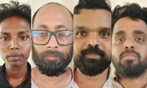 അഞ്ചര ലക്ഷത്തിന്റെ ഓൺലൈൻ തട്ടിപ്പ്; നാല് പേർ പിടിയിലായി അഞ്ചര ലക്ഷത്തിന്റെ ഓൺലൈൻ തട്ടിപ്പ്; നാല് പേർ പിടിയിലായി