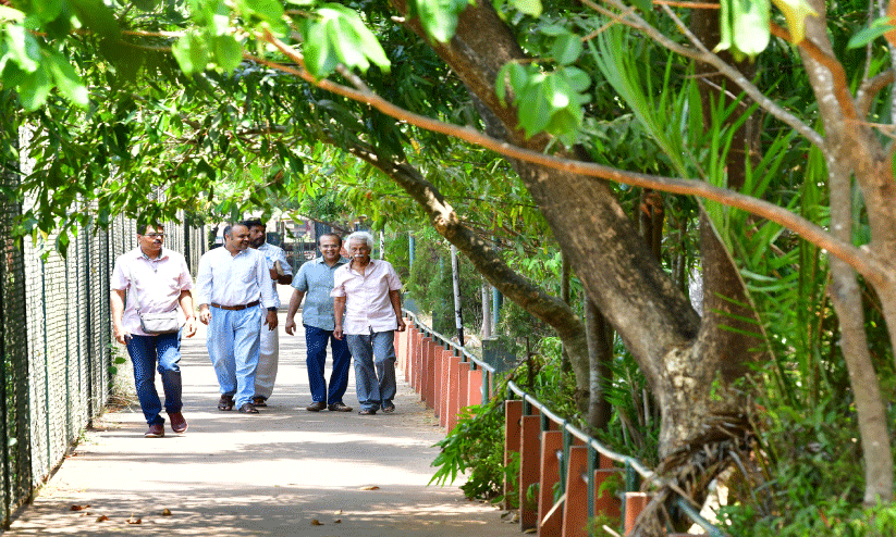 പ്ര​തീ​ക്ഷ​യു​യ​ർ​ത്തി കാ​നാ​യി​യു​ടെ സ​ന്ദ​ർ​ശ​നം