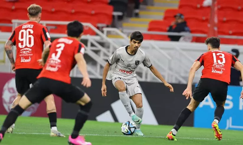 ഖത്തർ സ്റ്റാർസ് ലീഗ്: ചരിത്രം കുറിച്ച് മലയാളി താരം തഹ്സിന്റെ അരങ്ങേറ്റം