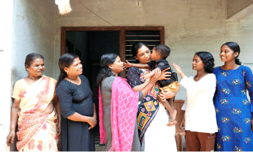 ആദവ് മിംസ് ചിരി സമ്മാനിക്കുന്നു, സഹായിച്ചവർക്കെല്ലാം ആദവ് മിംസ് ചിരി സമ്മാനിക്കുന്നു, സഹായിച്ചവർക്കെല്ലാം