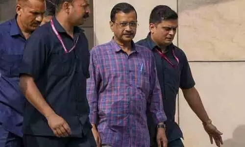 കെജ്രിവാൾ തിഹാർ ജയിലിൽ; ജയിലിനു പുറത്ത് പ്രതിഷേധിച്ച് എ.എ.പി പ്രവർത്തകർ