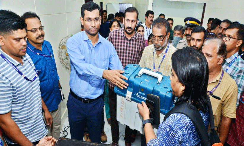 ഭിന്നശേഷിക്കാർക്കും മുതിര്‍ന്ന പൗരന്മാർക്കും  പോസ്റ്റല്‍ ബാലറ്റ് ഉറപ്പാക്കും