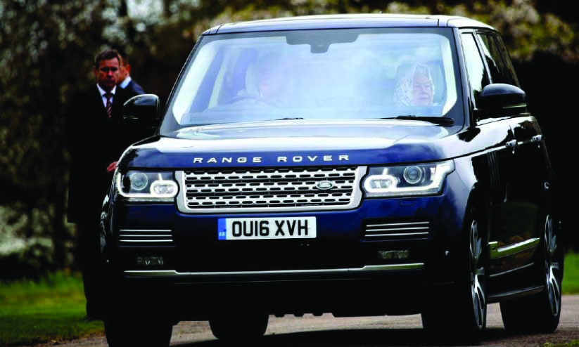 എ​ലി​സ​ബ​ത്ത്​ രാ​ജ്ഞി​യു​ടെ റേ​ഞ്ച്​ റോ​വ​ർ ദു​ബൈ നി​ര​ത്തി​ലേ​ക്ക്​