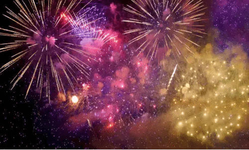 പൂ​രം വെ​ടി​ക്കെ​ട്ട്​; കാ​ണി​ക​ൾ 100 മീ​റ്റ​ർ അ​ക​ലെ