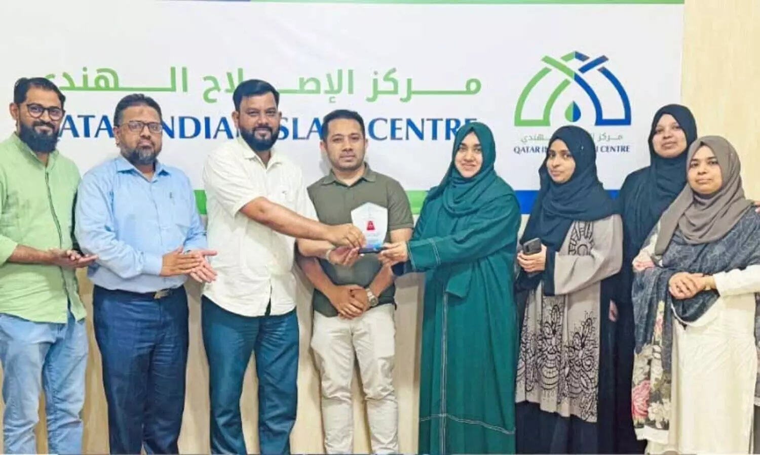 അ​ൽ ഖു​ദ് വാ ​ഇ​ഫ്താ​റും യാ​ത്ര​യ​യ​പ്പും