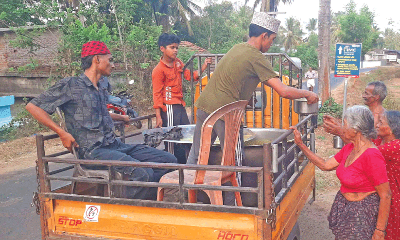 ഔ​ഷ​ധ​ക്ക​ഞ്ഞി