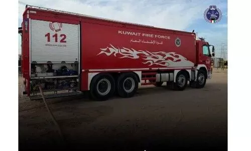 വാ​ഹ​ന​ത്തി​നു​ള്ളി​ൽ കു​ടു​ങ്ങി​യ ആ​ളെ ര​ക്ഷ​പ്പെ​ടു​ത്തി