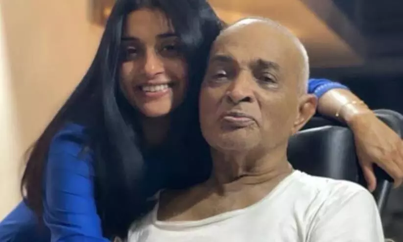 Actress Meera Jasmine Father  Joseph Philip Passed Away