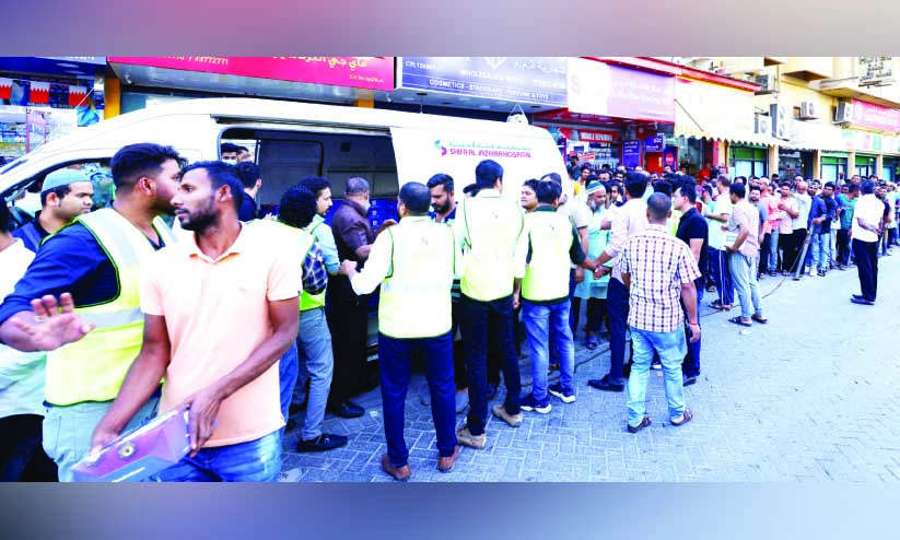 ഷി​ഫ അ​ല്‍ ജ​സീ​റ ഇ​ഫ്താ​ര്‍ മീ​ല്‍ വി​ത​ര​ണം തു​ട​ങ്ങി