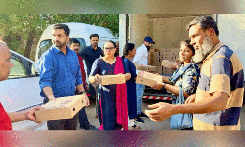 Distribution of Iftar kits led by Nightingales of Kuwait