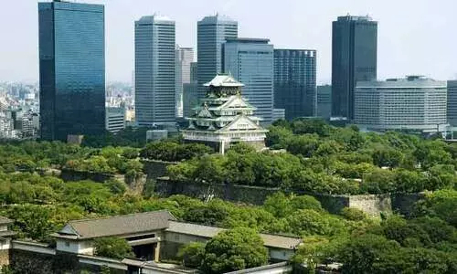 കടലില്‍ ഒരു വിമാനത്താവളം