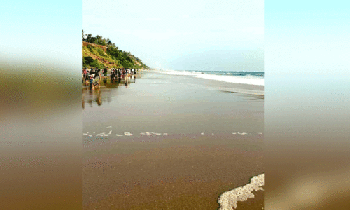 മുന്നറിയിപ്പ്​ അവഗണിച്ച് സഞ്ചാരികൾ; പാപനാശം കടലിൽ അപകടമരണങ്ങൾ തുടരുന്നു