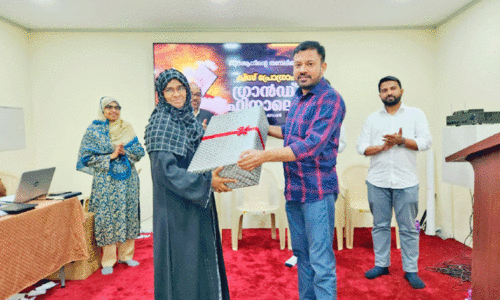 ഖു​ർ​ആ​നി​ന്റെ ത​ണ​ലി​ൽ: ക്വി​സ് മ​ത്സ​ര വി​ജ​യി​ക​ൾ