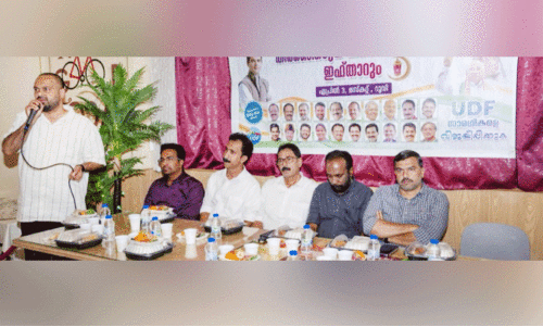 incas oman origanized iftar meet, loksabha election convention president aneesh kadavil speaking