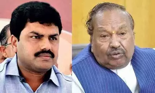 നരേന്ദ്ര മോദി ത​െൻറ തന്തയുടെ സ്വത്തല്ലെന്ന്  ബി.ജെ.പി എം.പിയോട് കെ.എസ്. ഈശ്വരപ്പ