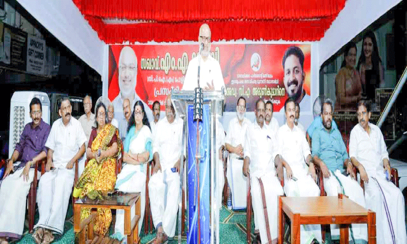 രാഹുൽ ഗാന്ധിക്ക് സ്വന്തം കൊടി കേരളത്തിൽ പുറത്തെടുക്കാൻ മടി -എം.എ. ബേബി