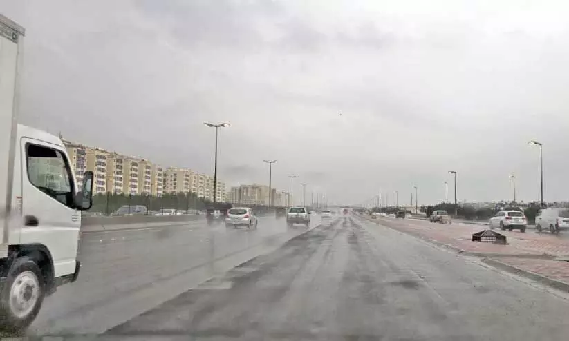 മഴ, വെയിൽ; ഞായറാഴ്ച അസ്ഥിര കാലാവസ്ഥ മഴ, വെയിൽ; ഞായറാഴ്ച അസ്ഥിര കാലാവസ്ഥ