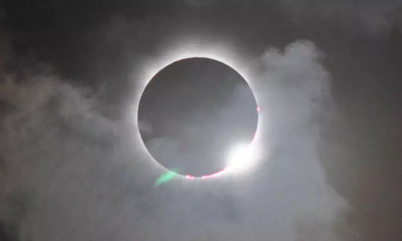 solar eclipse 87909879