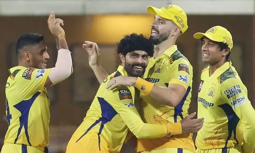 എറിഞ്ഞൊതുക്കി ജദേജയും ദേശ്പാണ്ഡെയും; ചെന്നൈക്ക് മുമ്പിൽ ബാറ്റിങ് മറന്ന് കൊൽക്കത്ത