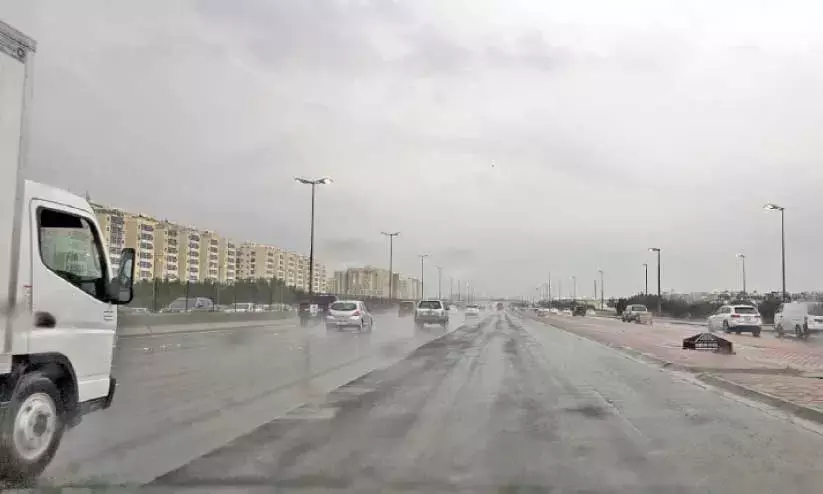 മഴ, വെയിൽ; ഞായറാഴ്ച അസ്ഥിര കാലാവസ്ഥ മഴ, വെയിൽ; ഞായറാഴ്ച അസ്ഥിര കാലാവസ്ഥ