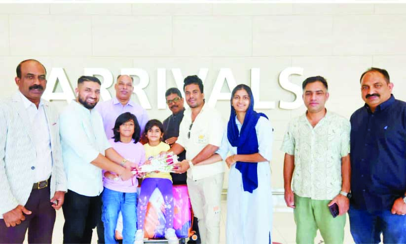 ബി.​കെ.​എ​സ്.​എ​ഫ് ഈ​ദ് നൈ​റ്റ്: ക​ലാ​കാ​ര​ന്മാ​രെ സ്വീ​ക​രി​ച്ചു