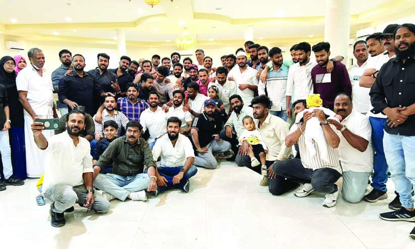 വീ ​ആ​ർ വ​ൺ കൂ​ട്ടാ​യ്മ നോ​മ്പ് തു​റ സം​ഘ​ടി​പ്പി​ച്ചു