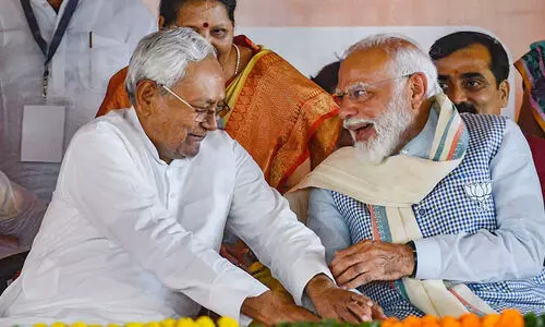 ‘ലോക്സഭ തെരഞ്ഞെടുപ്പിൽ എൻ.ഡി.എ 4000 സീറ്റിൽ കൂടുതൽ നേടും’; നിതീഷ് കുമാറിനെ ട്രോളി നേതാക്കൾ