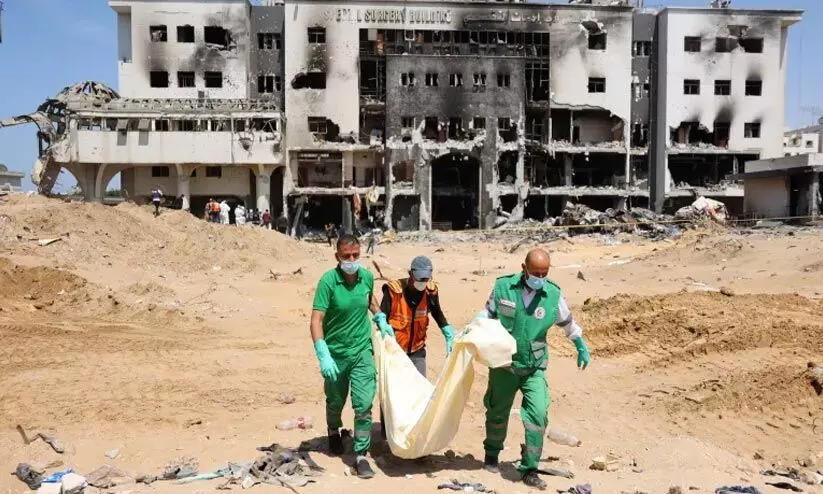 ചിതറിയ കുഞ്ഞുടലുകൾ, അഴുകിയ മൃതദേഹങ്ങൾ... ഇസ്രായേൽ ഭീകരതയുടെ ​ശേഷിപ്പായി അൽശിഫ ആശുപത്രി; ദൃശ്യങ്ങൾ പുറത്ത്