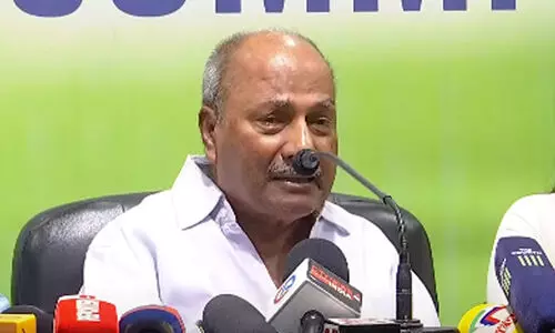 ഭരിക്കുന്നവർ ജനങ്ങളെ ഭിന്നിപ്പിക്കുന്നു; ഐക്യം തകര്‍ക്കാന്‍ ശ്രമിക്കുന്നുവെന്ന് എ.കെ. ആൻറണി