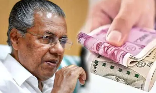 ക്ഷേമ പെൻഷൻ അവകാശമല്ല സർക്കാറിന്റെ സഹായം മാത്രം -സർക്കാർ ഹൈകോടതിയിൽ ക്ഷേമ പെൻഷൻ അവകാശമല്ല സർക്കാറിന്റെ സഹായം മാത്രം -സർക്കാർ ഹൈകോടതിയിൽ