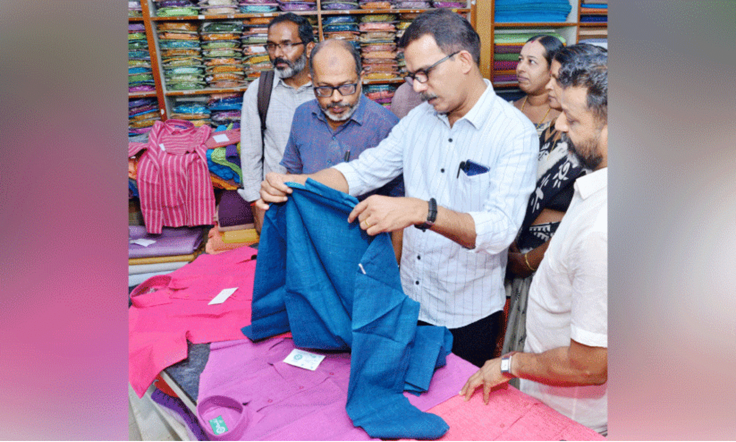 വിഷു, റമദാൻ ഖാദി മേള തുടങ്ങി