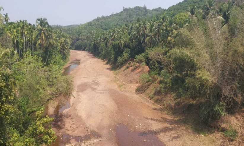 കാ​സ​ർ​കോ​ട്​ ജില്ലയിൽ ചൂട് കൂടുന്നു; ആരോഗ്യ പ്രശ്നവും