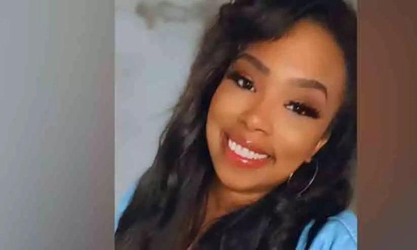 സൂര്യഗ്രഹണം ഭയന്ന് ഭർത്താവിനെ കുത്തിക്കൊന്ന് മക്കളെ കാറിൽ നിന്നെറിഞ്ഞ് യുവതി ആത്മഹത്യക്ക് ശ്രമിച്ചു സൂര്യഗ്രഹണം ഭയന്ന് ഭർത്താവിനെ കുത്തിക്കൊന്ന് മക്കളെ കാറിൽ നിന്നെറിഞ്ഞ് യുവതി ആത്മഹത്യക്ക് ശ്രമിച്ചു