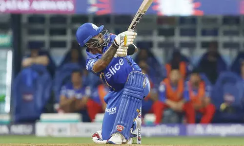 സൂര്യയുടെയും കിഷാന്റെയും സംഹാര താണ്ഡവം; ബംഗളൂരുവിനെതിരെ മുംബൈക്ക് അനായാസ ജയം