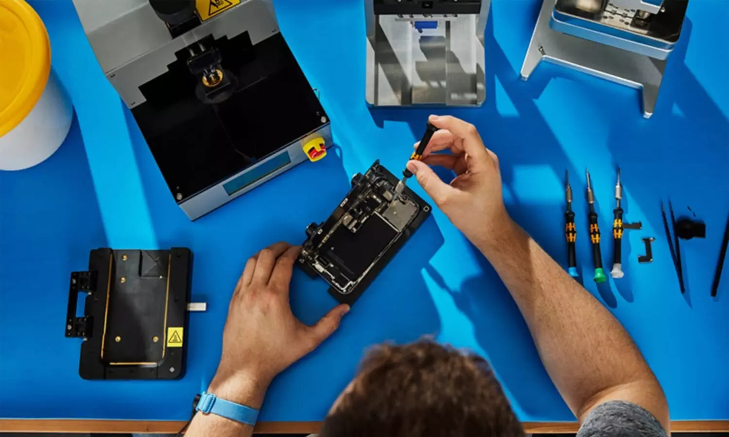 ‘ഐഫോൺ റിപ്പയർ’ ഇനി കീശ കീറില്ല; ഞെട്ടിക്കുന്ന നീക്കവുമായി ആപ്പിൾ