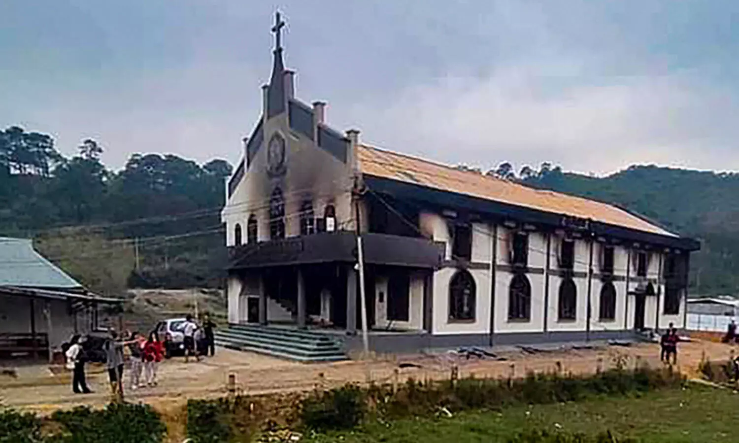 മണിപ്പൂരും ഛത്തിസ്ഗഢും ഓർമിപ്പിച്ച് ‘കത്തോലിക്കാ സഭ’