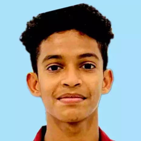 വി​ദ്യാ​ര്‍ഥി​യു​ടെ മൃ​ത​ദേ​ഹം കു​ള​ത്തി​ല്‍