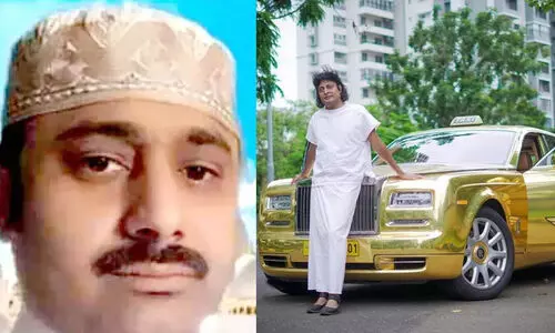 റഹീമിന് റോൾസ് റോയിസ് ഡ്രൈവറായി ജോലി നൽകുമെന്ന് ബോബി ചെമ്മണ്ണൂർ