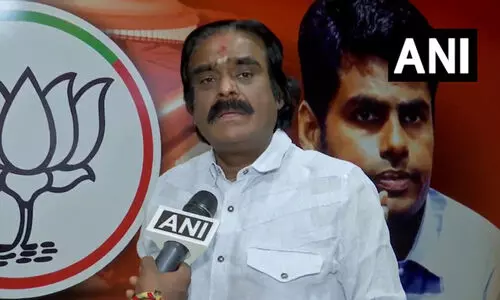 ബി.ജെ.പി സ്ഥാനാർഥിക്കെതിരെ 525 കോടിയുടെ തട്ടിപ്പ് പരാതി; അമിത്ഷാ റോഡ് ഷോ ഉപേക്ഷിച്ചു