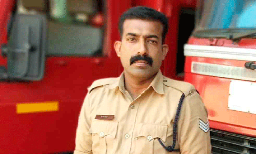 മനോജ് മനോജ്